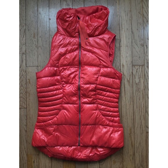 Lululemon Red Goose Down Filled Glossy Fluffin Awesome Vest - Size 4 - Picture 1 of 10